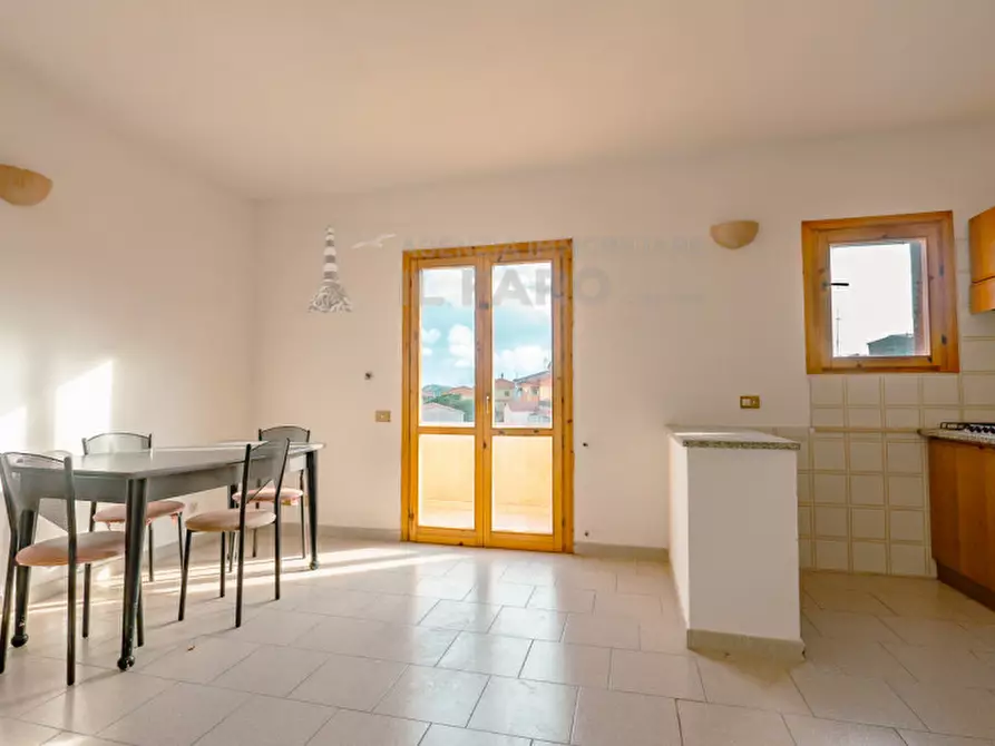 Immagine 7 di Appartamento in vendita  in via Chiusedda a La Maddalena