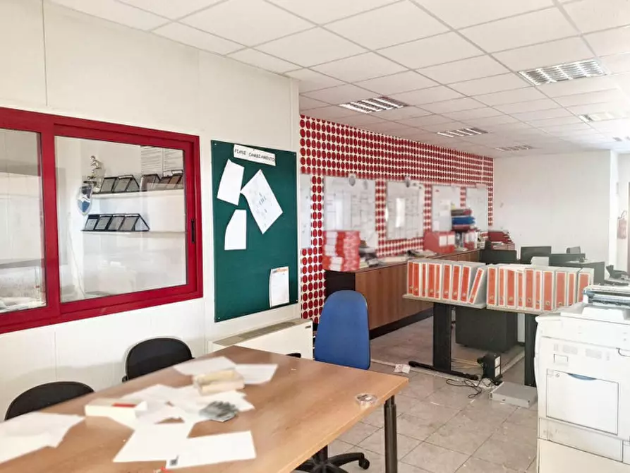 Immagine 10 di Agriturismo in vendita  in Via Lago di Martignano, N. snc a Roma