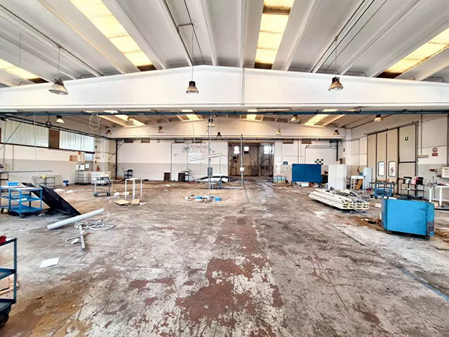 Immagine 13 di Agriturismo in vendita  in Via Lago di Martignano, N. snc a Roma