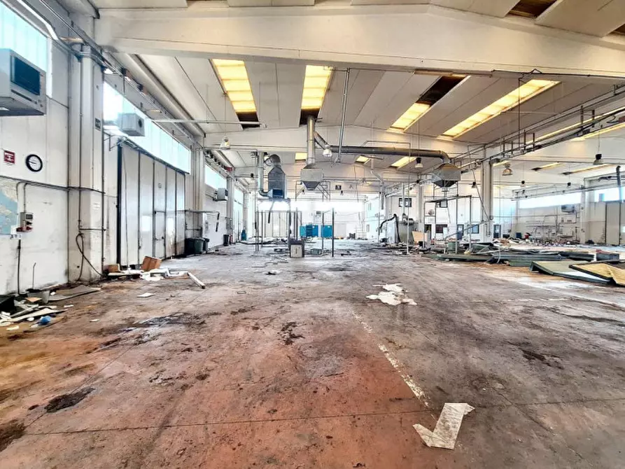 Immagine 16 di Agriturismo in vendita  in Via Lago di Martignano, N. snc a Roma