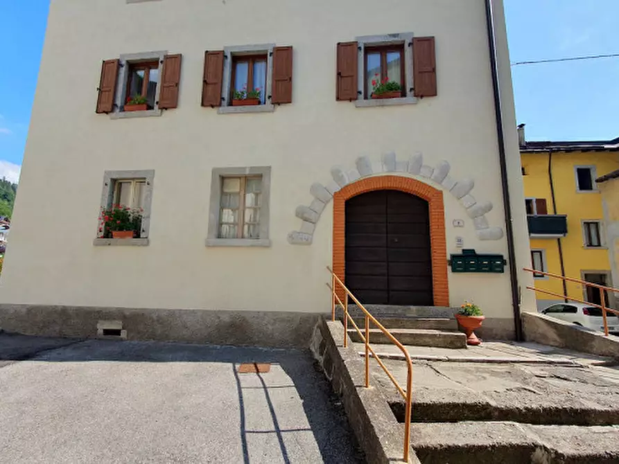 Immagine 2 di Appartamento in vendita  in Via Bezzecca a Tione Di Trento