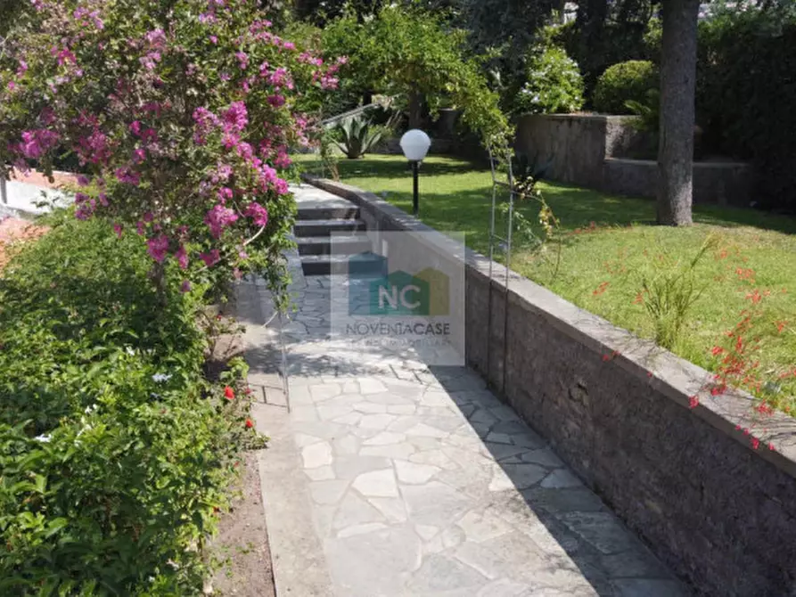 Immagine 31 di Villa in vendita  in via baiola 176 a Forio
