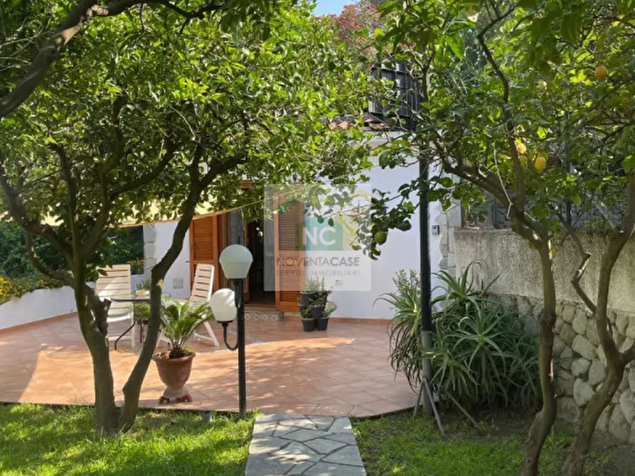 Immagine 37 di Villa in vendita  in via baiola 176 a Forio