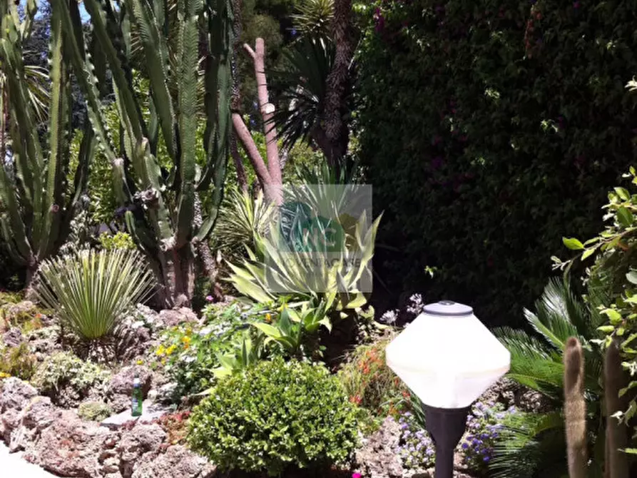 Immagine 41 di Villa in vendita  in via baiola 176 a Forio