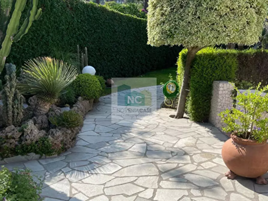 Immagine 58 di Villa in vendita  in via baiola 176 a Forio