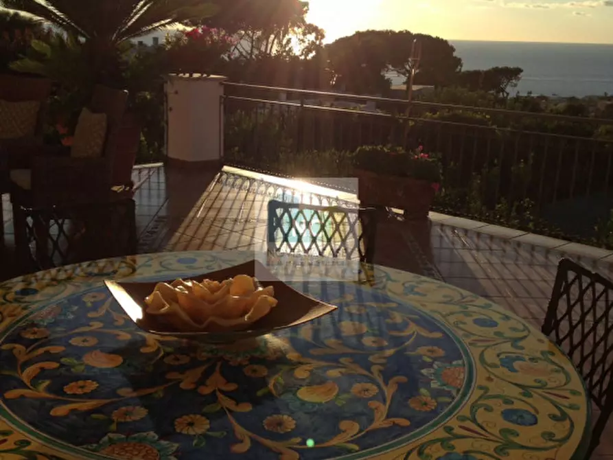 Immagine 66 di Villa in vendita  in via baiola 176 a Forio