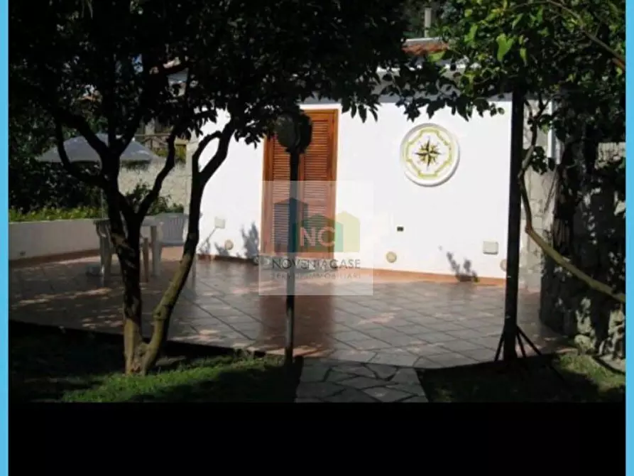 Immagine 72 di Villa in vendita  in via baiola 176 a Forio