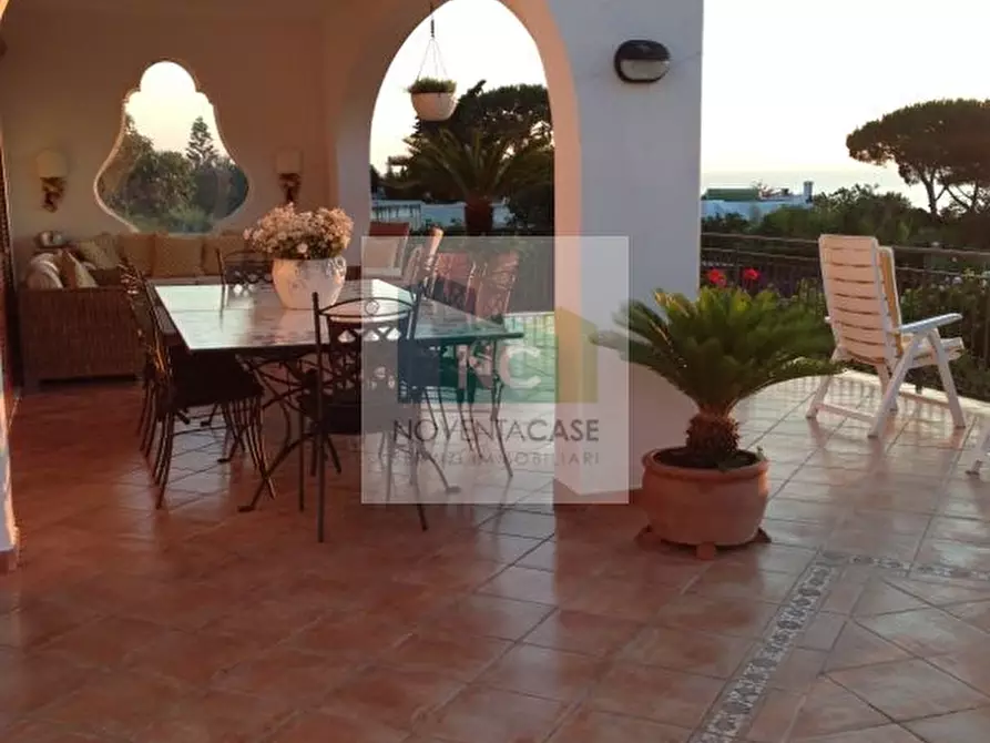 Immagine 73 di Villa in vendita  in via baiola 176 a Forio