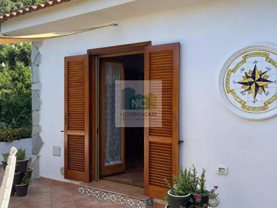 Immagine 75 di Villa in vendita  in via baiola 176 a Forio