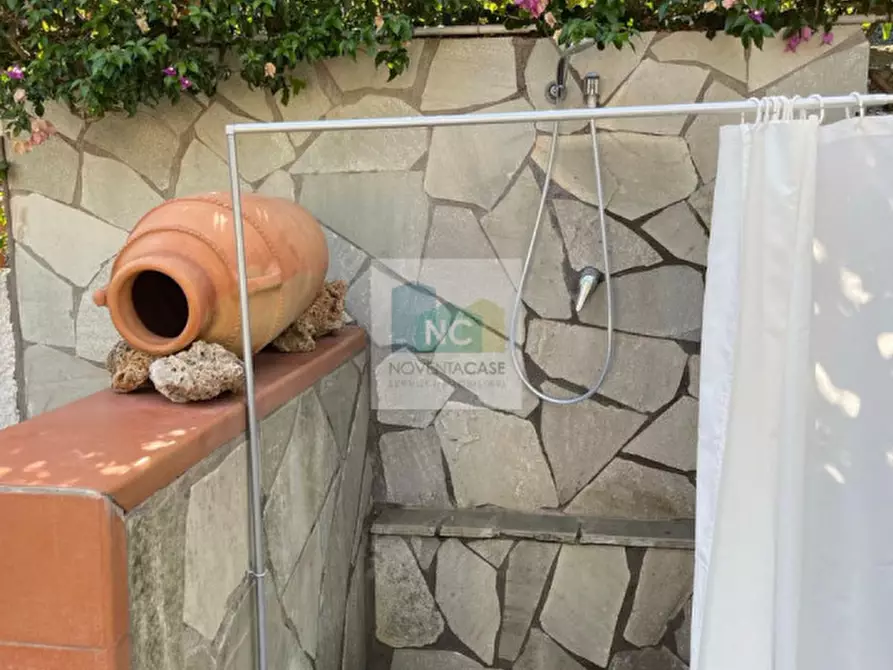 Immagine 79 di Villa in vendita  in via baiola 176 a Forio