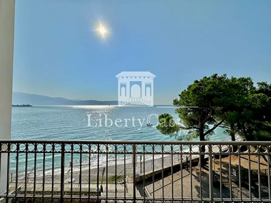 Immagine 1 di Appartamento in affitto  in Via Roma a Toscolano-Maderno