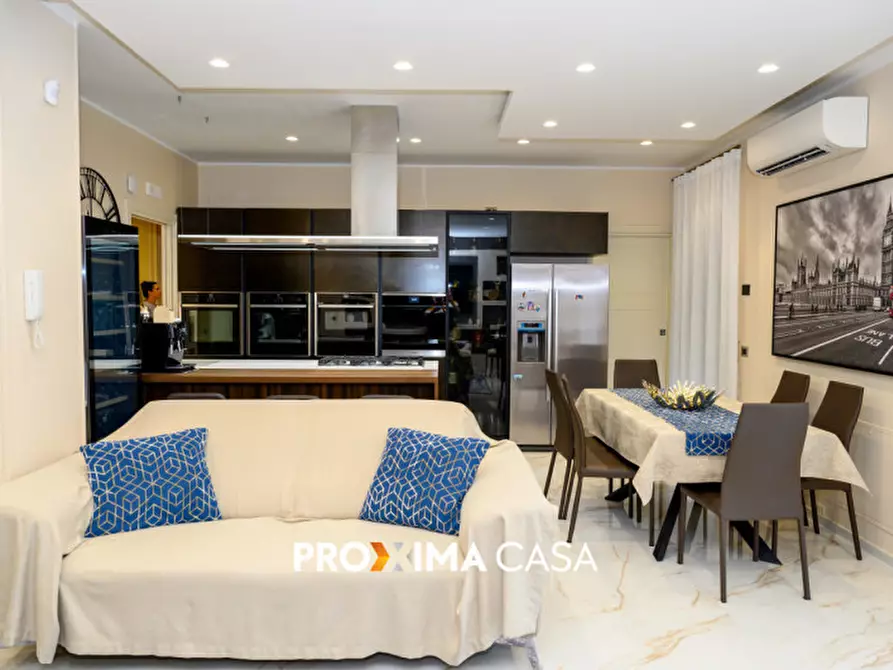 Immagine 7 di Appartamento in vendita  in via Plava 14 a Battipaglia