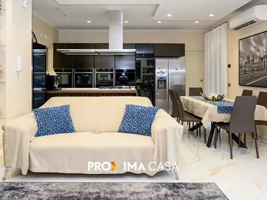 Immagine 8 di Appartamento in vendita  in via Plava 14 a Battipaglia