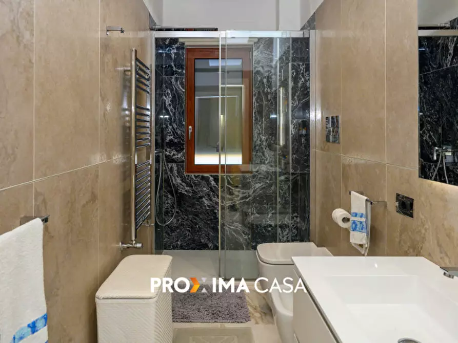 Immagine 39 di Appartamento in vendita  in via Plava 14 a Battipaglia