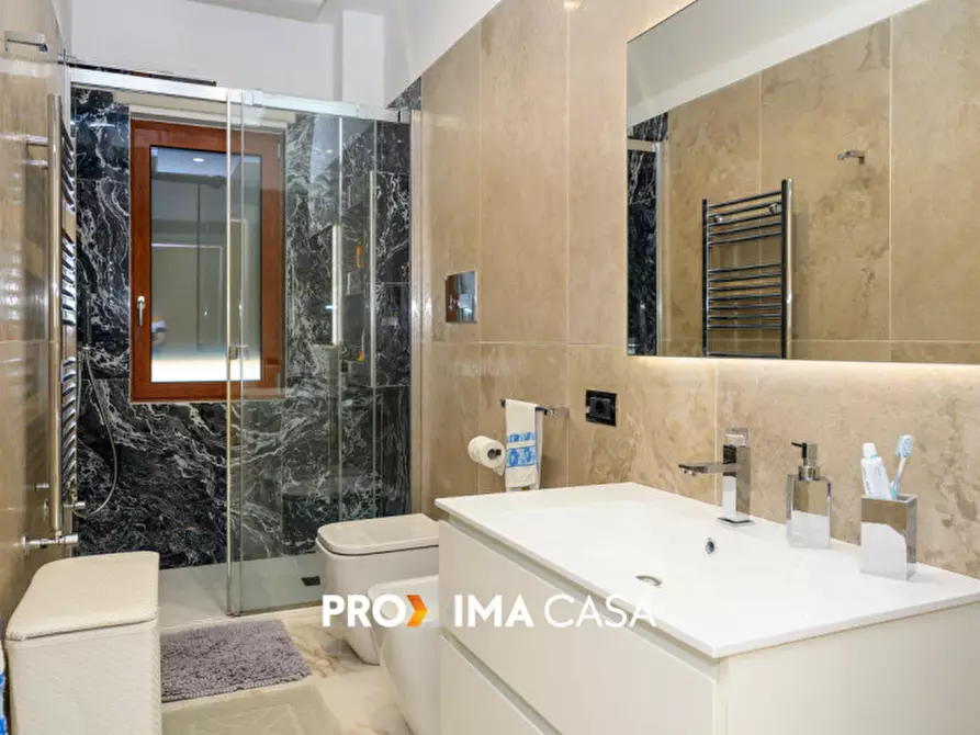 Immagine 40 di Appartamento in vendita  in via Plava 14 a Battipaglia