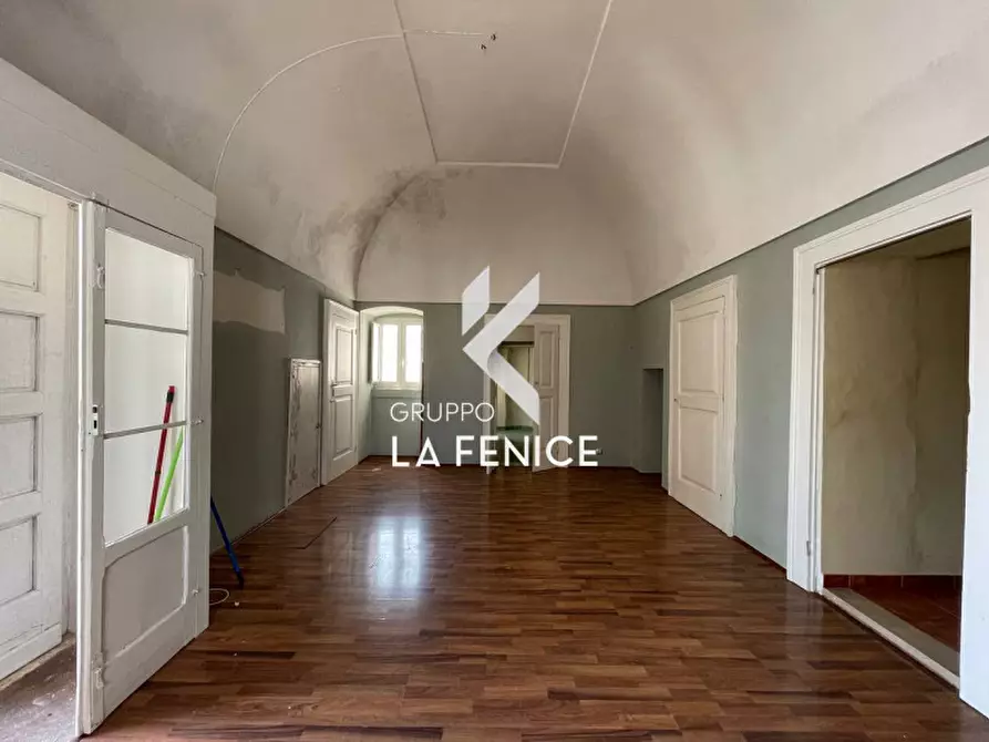 Immagine 5 di Casa indipendente in vendita  in via Dura a Locorotondo