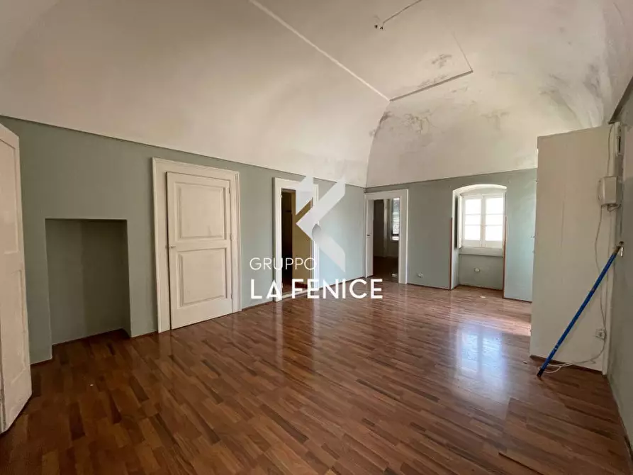 Immagine 9 di Casa indipendente in vendita  in via Dura a Locorotondo