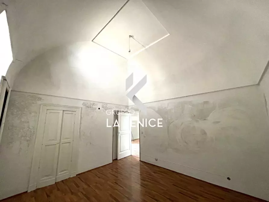 Immagine 14 di Casa indipendente in vendita  in via Dura a Locorotondo