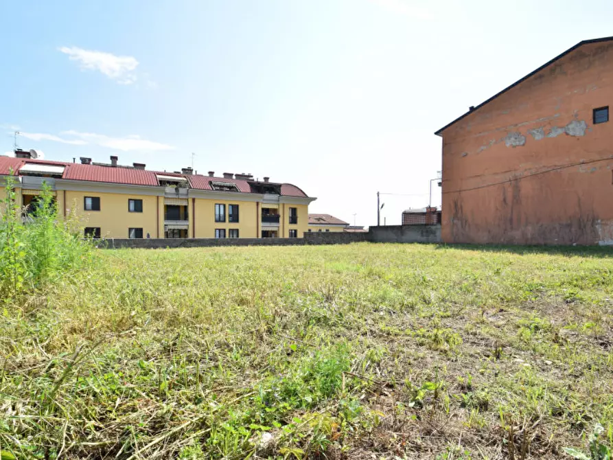 Immagine 2 di Terreno in vendita  in Via Polda a Bussolengo