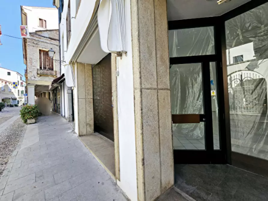 Immagine 5 di Negozio in affitto  in VIA CESARE BATTISTI a Monselice