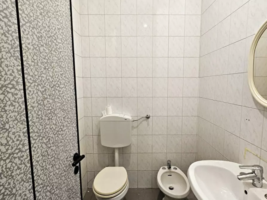 Immagine 7 di Negozio in affitto  in VIA CESARE BATTISTI a Monselice