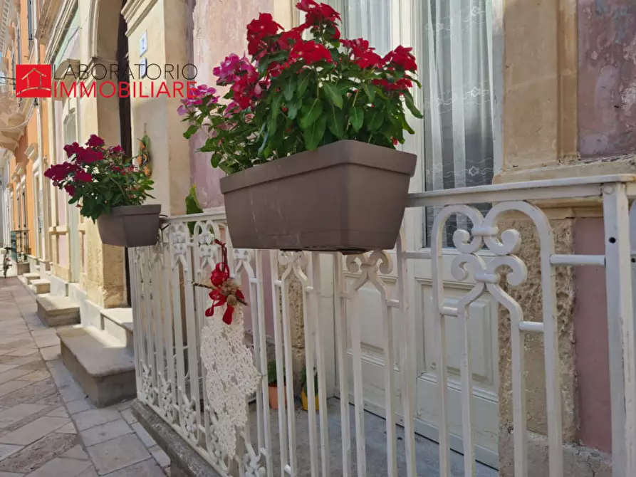 Immagine 47 di Appartamento in vendita  in via Provinciale a Guagnano