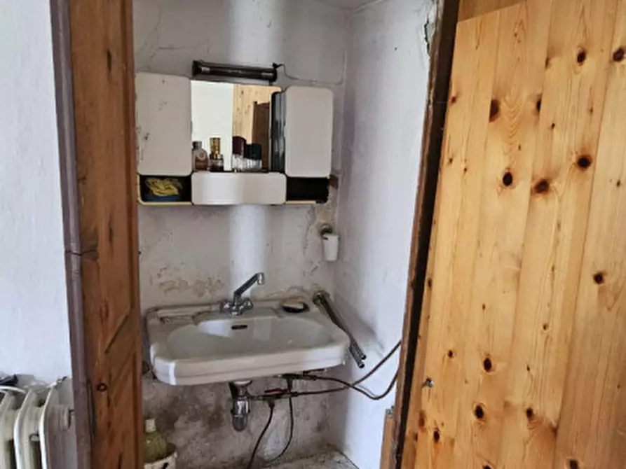 Immagine 11 di Rustico / casale in vendita  in Frazione Doblazio a Pont Canavese