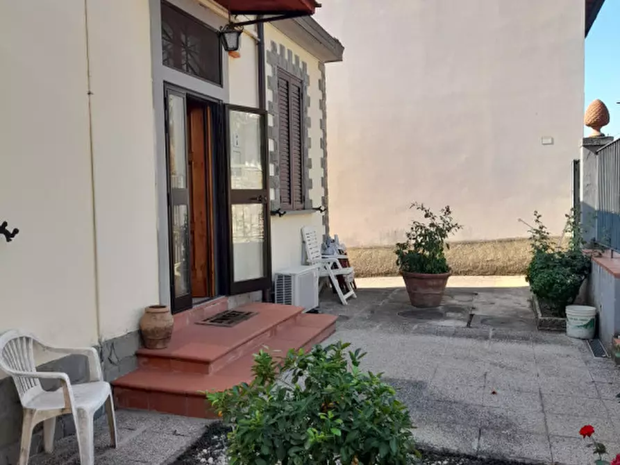 Immagine 1 di Casa indipendente in vendita  in via del ronco lungo a Firenze