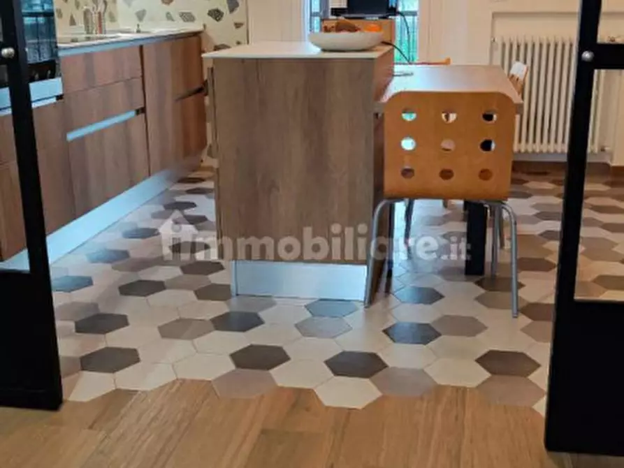 Immagine 2 di Appartamento in vendita  in Via Emilia Ponente 87 a Bologna