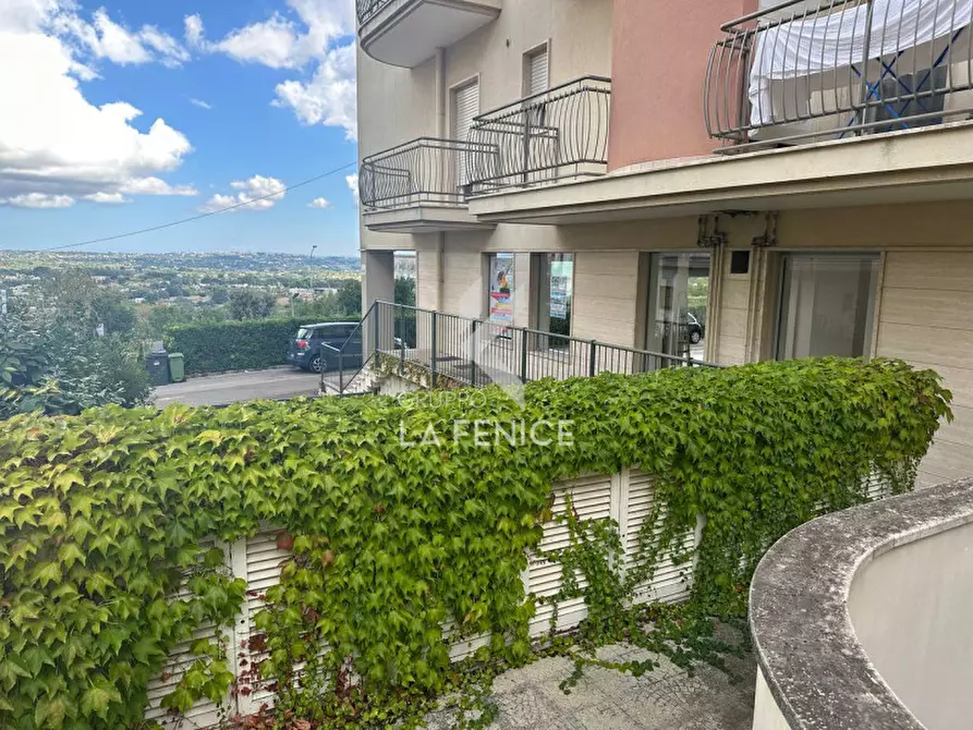 Immagine 19 di Attività commerciale in vendita  in Via Sallustio 32 a Martina Franca