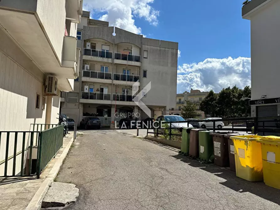 Immagine 19 di Magazzino in vendita  in Via Mottola 27/N a Martina Franca