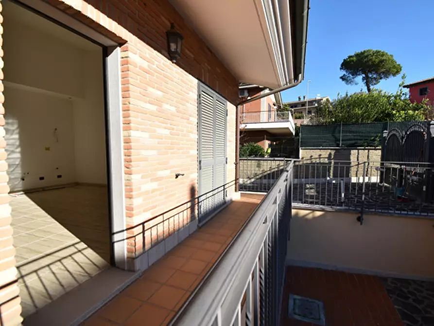 Immagine 8 di Appartamento in vendita  in VIA ARGENTERA a Roma