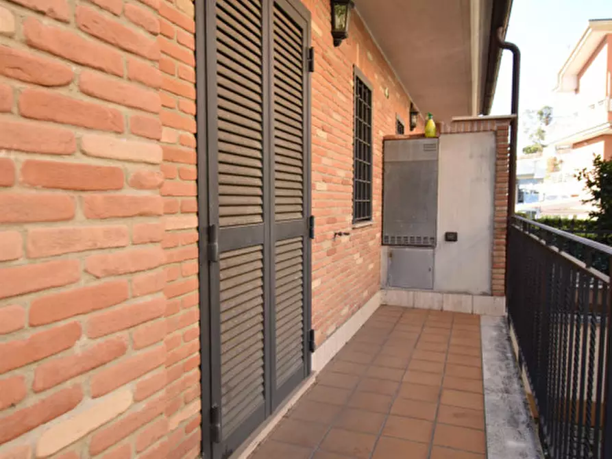 Immagine 12 di Appartamento in vendita  in VIA ARGENTERA a Roma