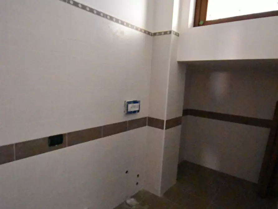 Immagine 31 di Appartamento in vendita  in VIA ARGENTERA a Roma