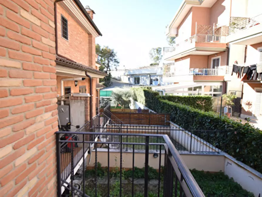 Immagine 10 di Appartamento in vendita  in VIA ARGENTERA a Roma