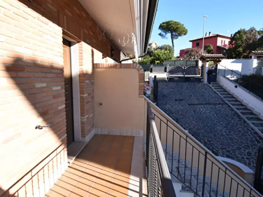 Immagine 13 di Appartamento in vendita  in VIA ARGENTERA a Roma