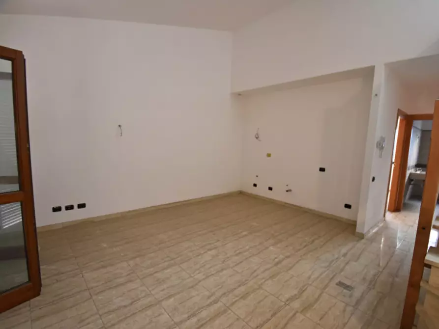 Immagine 19 di Appartamento in vendita  in VIA ARGENTERA a Roma