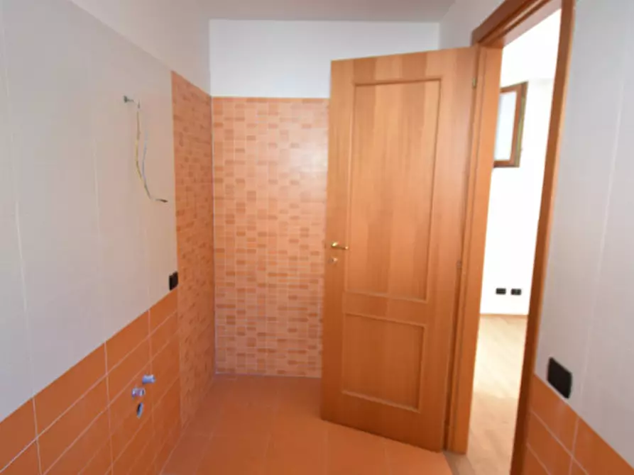 Immagine 33 di Appartamento in vendita  in VIA ARGENTERA a Roma