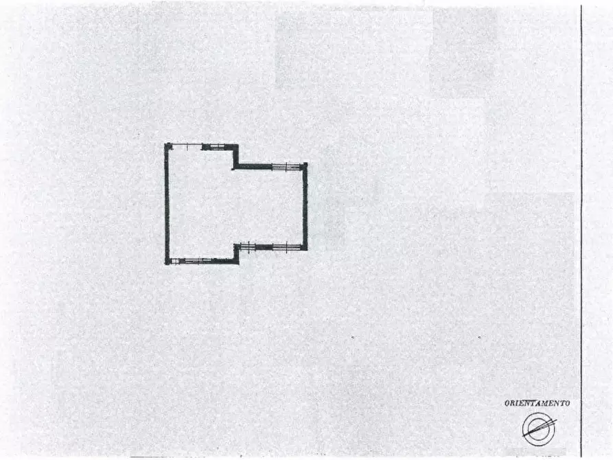 Immagine 35 di Appartamento in vendita  in VIA ARGENTERA a Roma