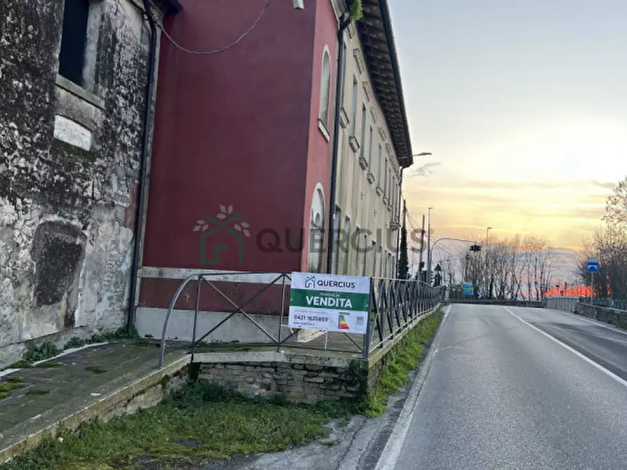 Immagine 2 di Hotel in vendita  in VIA TRIESTE n. 2 Piano T-1 a Quarto D'altino