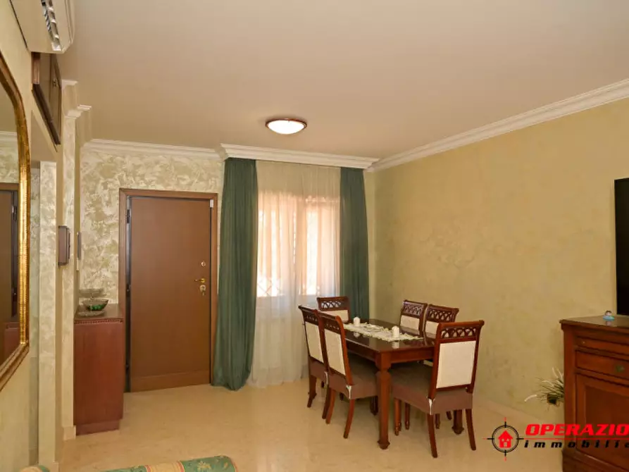 Immagine 12 di Villa in vendita  in via alfonso gallo a Roma
