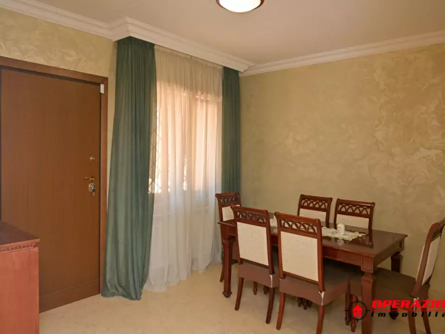 Immagine 15 di Villa in vendita  in via alfonso gallo a Roma