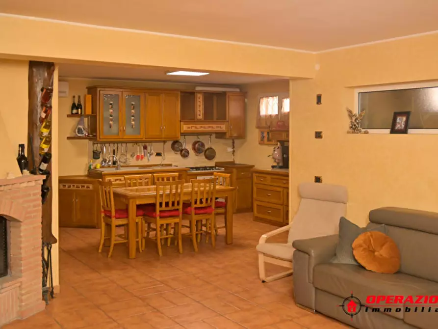 Immagine 47 di Villa in vendita  in via alfonso gallo a Roma