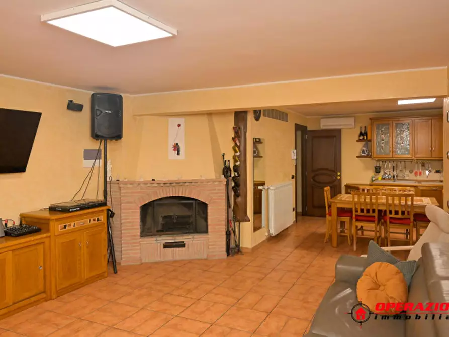 Immagine 49 di Villa in vendita  in via alfonso gallo a Roma