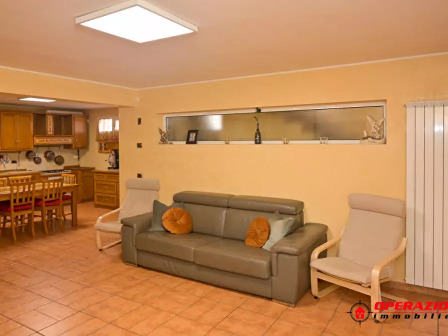Immagine 54 di Villa in vendita  in via alfonso gallo a Roma