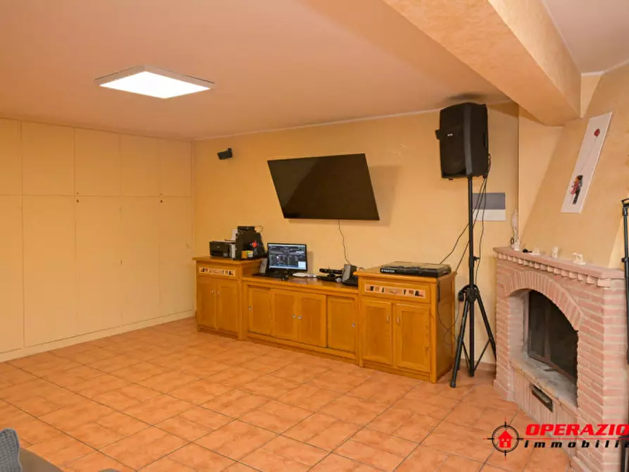 Immagine 55 di Villa in vendita  in via alfonso gallo a Roma