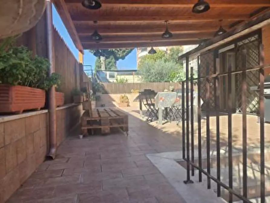 Immagine 62 di Villa in vendita  in via alfonso gallo a Roma
