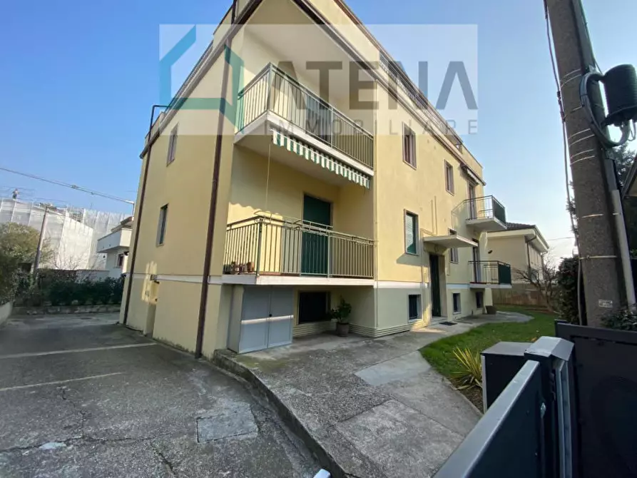 Immagine 11 di Camera in affitto  in via stendhal 3 a Padova