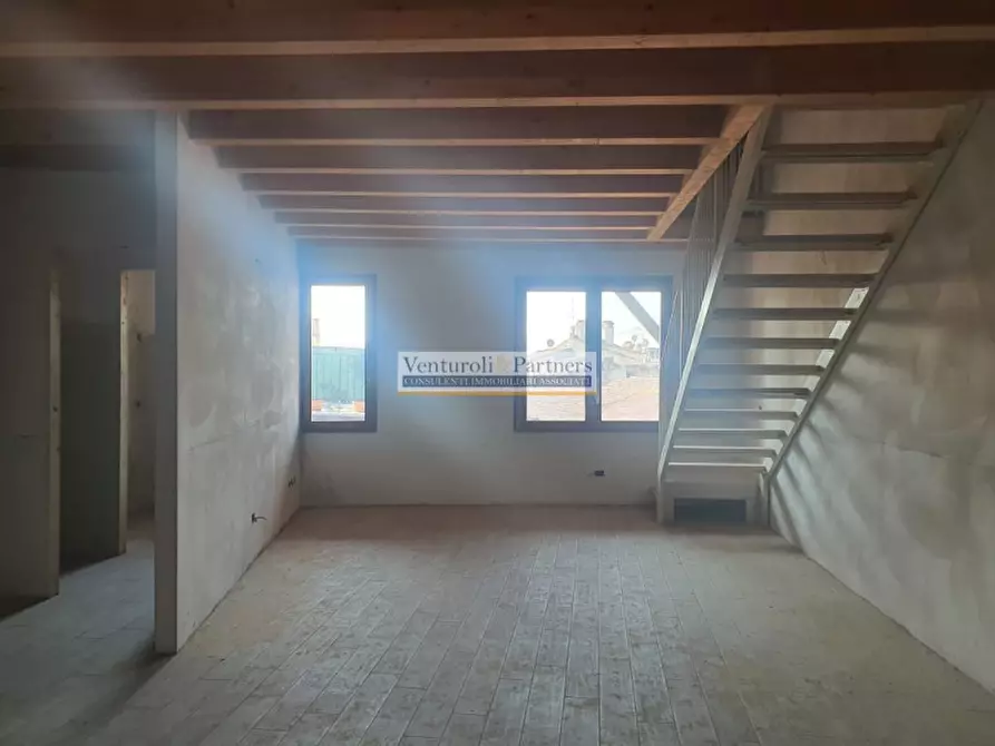 Immagine 3 di Appartamento in vendita  in Via Trento a Toscolano-Maderno