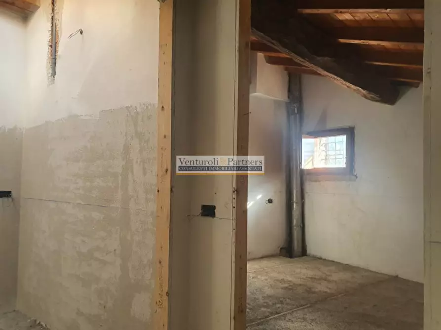 Immagine 8 di Appartamento in vendita  in Via Trento a Toscolano-Maderno